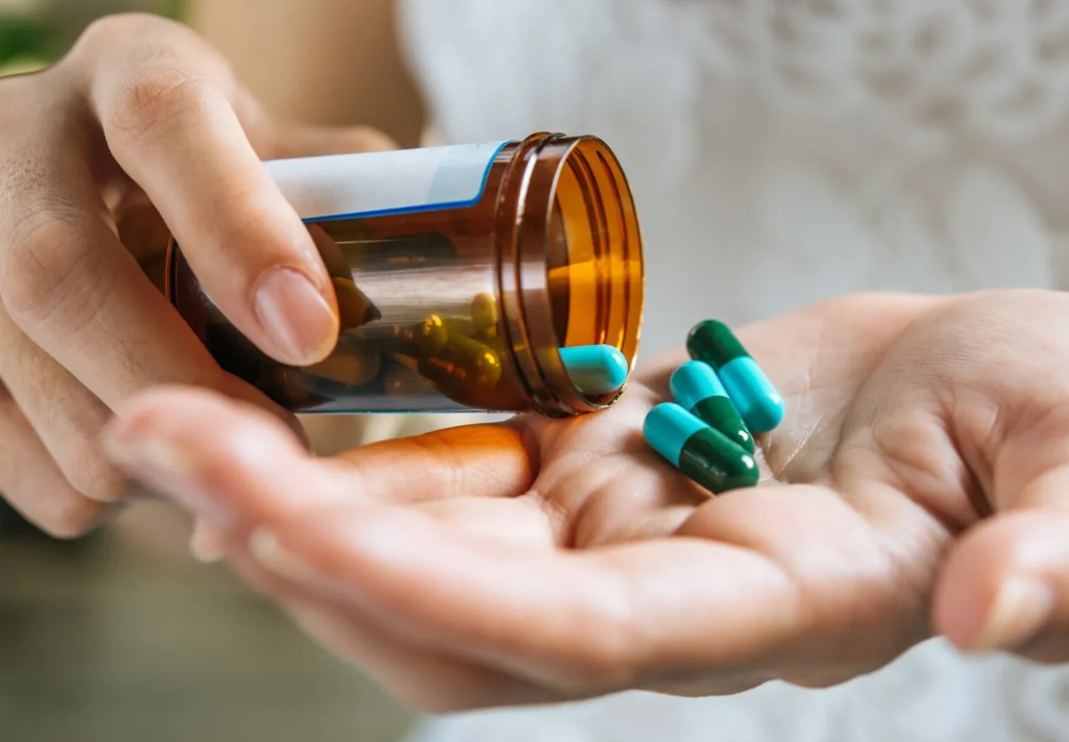 Россия закупила аналоги «Оземпика». Обложка © freepik / jcomp