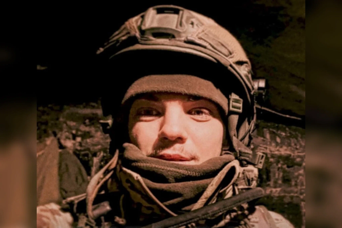 Дмитрий Скрипник, позывной Стендап. Обложка ©  Facebook (соцсеть запрещена в РФ; принадлежит корпорации Meta, которая признана в РФ экстремистской) / gordondmitry*