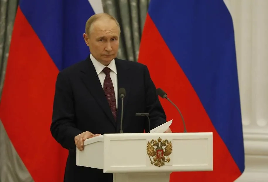 Владимир Путин. Обложка © Life.ru