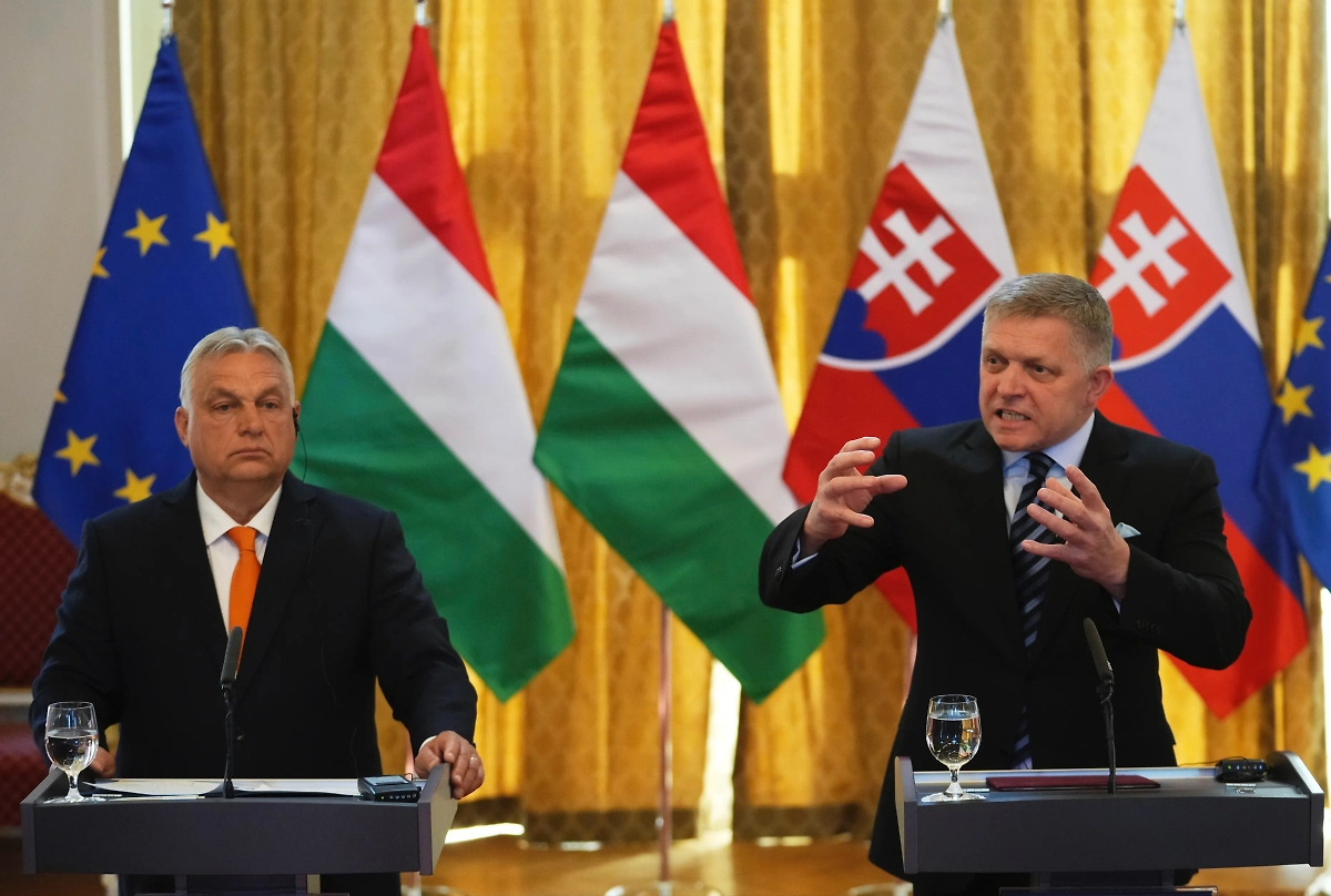 Виктор Орбан, Роберт Фицо. Обложка © ТАСС / AP