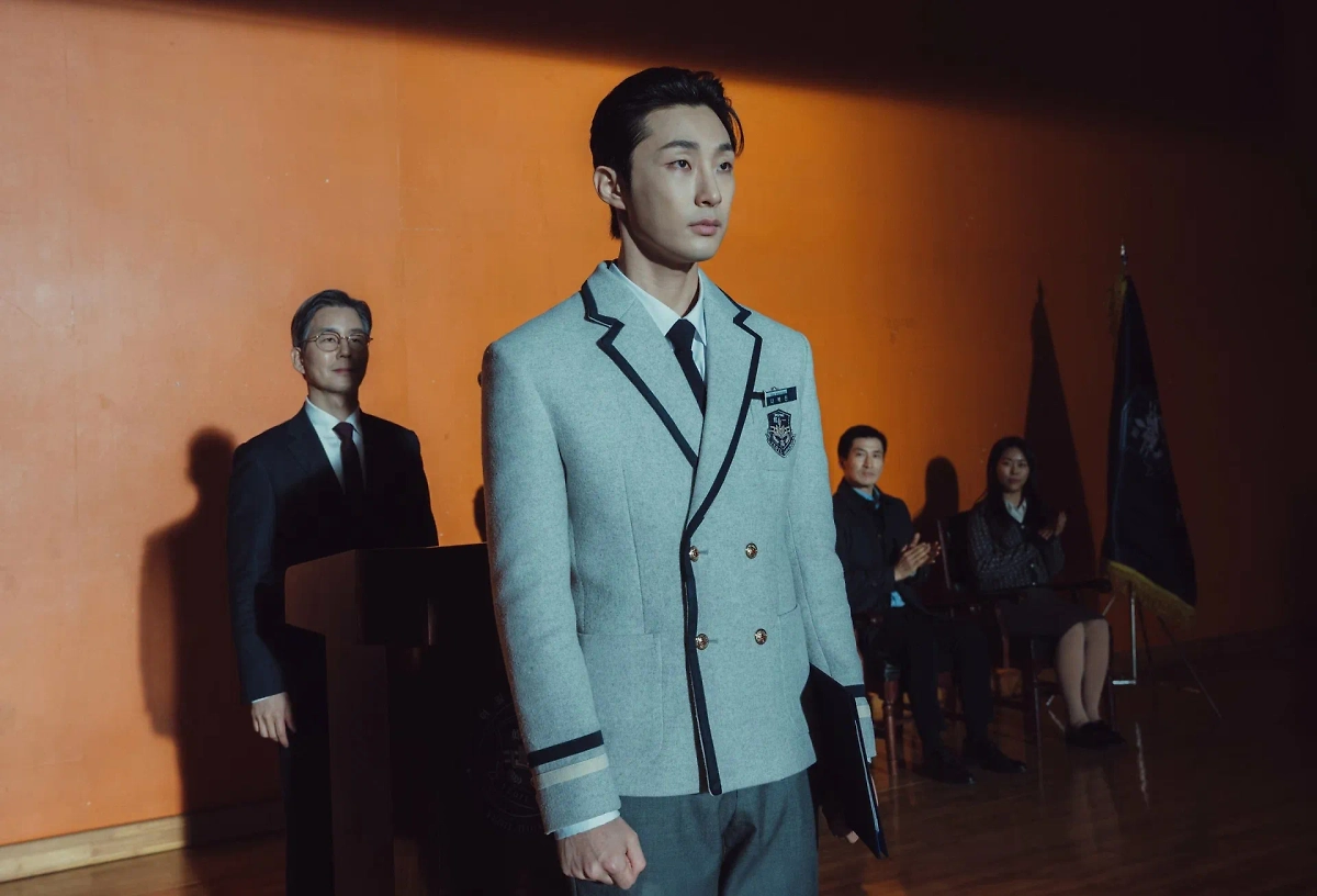 Дорама «Слабый герой» 2 сезон: дата выхода всех серий на Netflix в 2025 году. Фото © Кадр из сериала «Слабый герой», режиссёры Ю Су-мин, Пак Тан-хи, сценаристы Ю Су-мин, Ким Джин-сок / Kinopoisk