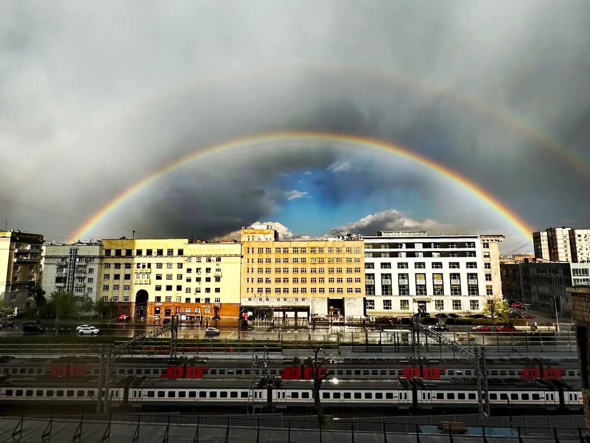 Двойная радуга в Москве. Фото © Life.ru