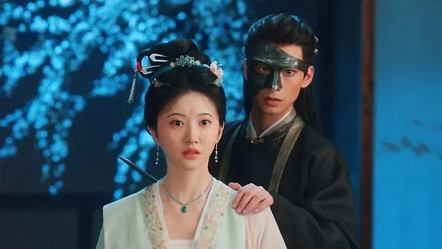 «Сы Цзинь» — дорама 2025 года о любви, которая оставляет в сердце чувство надежды. Фото © Кадр из фильма «Сы Цзинь», режиссёр Ли Каи, Ван Вэй и др. / Kinopoisk 