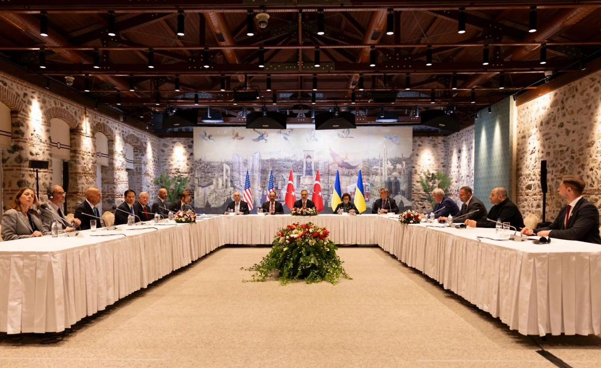 Трёхсторонние переговоры Турции, США и Украины . Обложка © МИД Турции