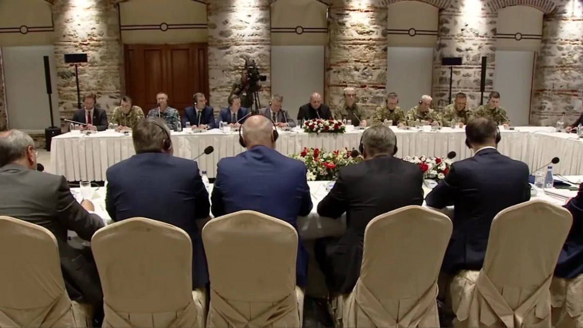 Переговоры в Стамбуле. Фото © Life.ru