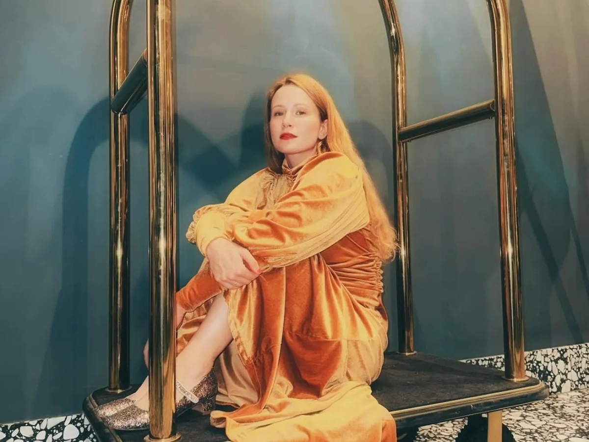 Певица Монеточка* (Елизавета Гырдымова*). Обложка © Instagram (соцсеть запрещена в РФ; принадлежит корпорации Meta, которая признана в РФ экстремистской) / monetochkaliska