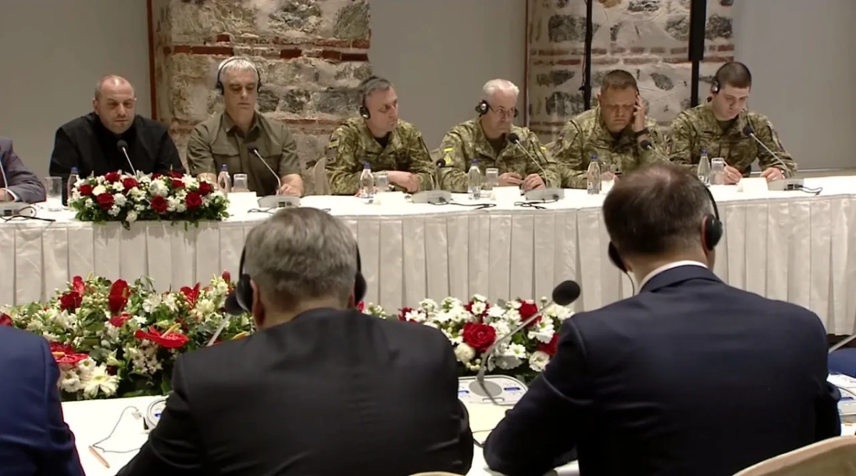 Украинская делегация на переговорах в Стамбуле. Обложка © Telegram / МИД России