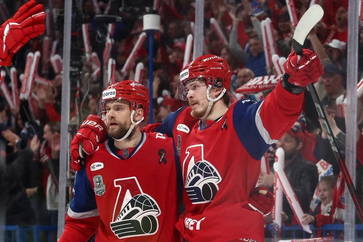 «Локомотив» одержал победу над «Трактором». Обложка © Telegram / Хоккейный клуб «Локомотив»