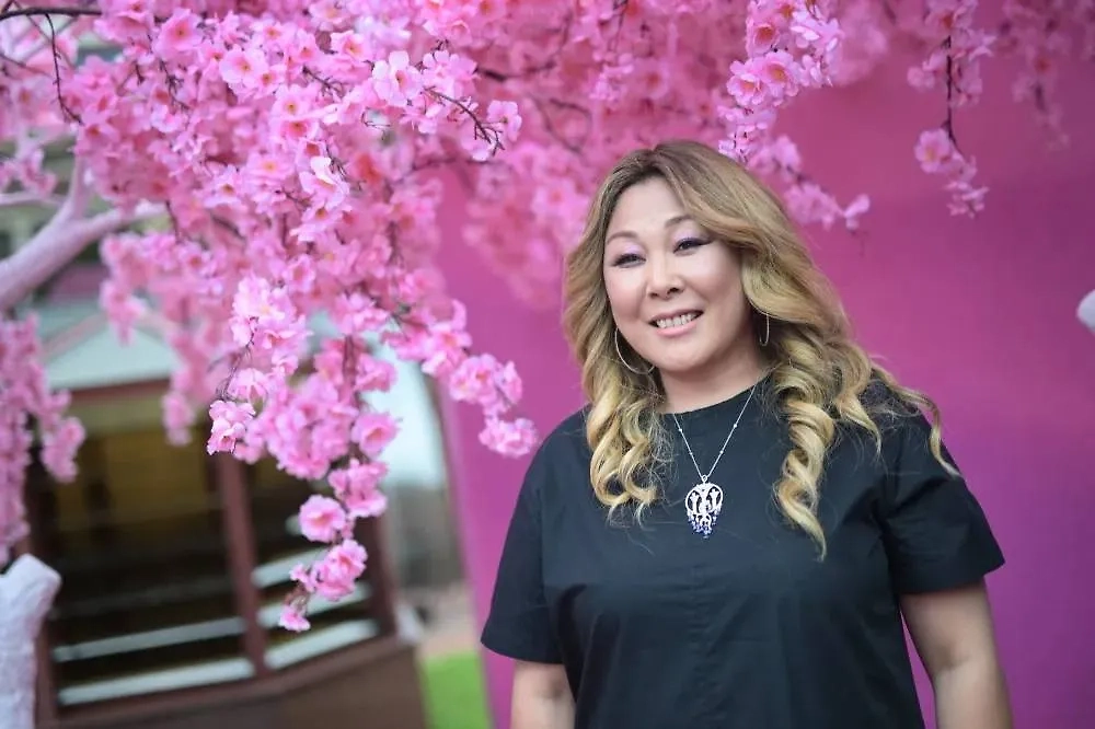 Анита Цой. Обложка © РИА «Новости» / Владимир Астапкович