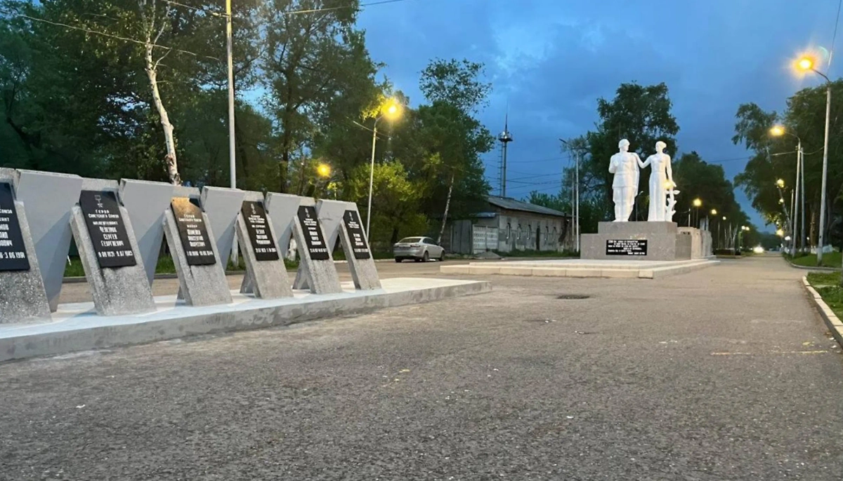 Памятник героям ВОВ в Дальнереченске. Обложка © Telegram / Прокуратура Приморского края