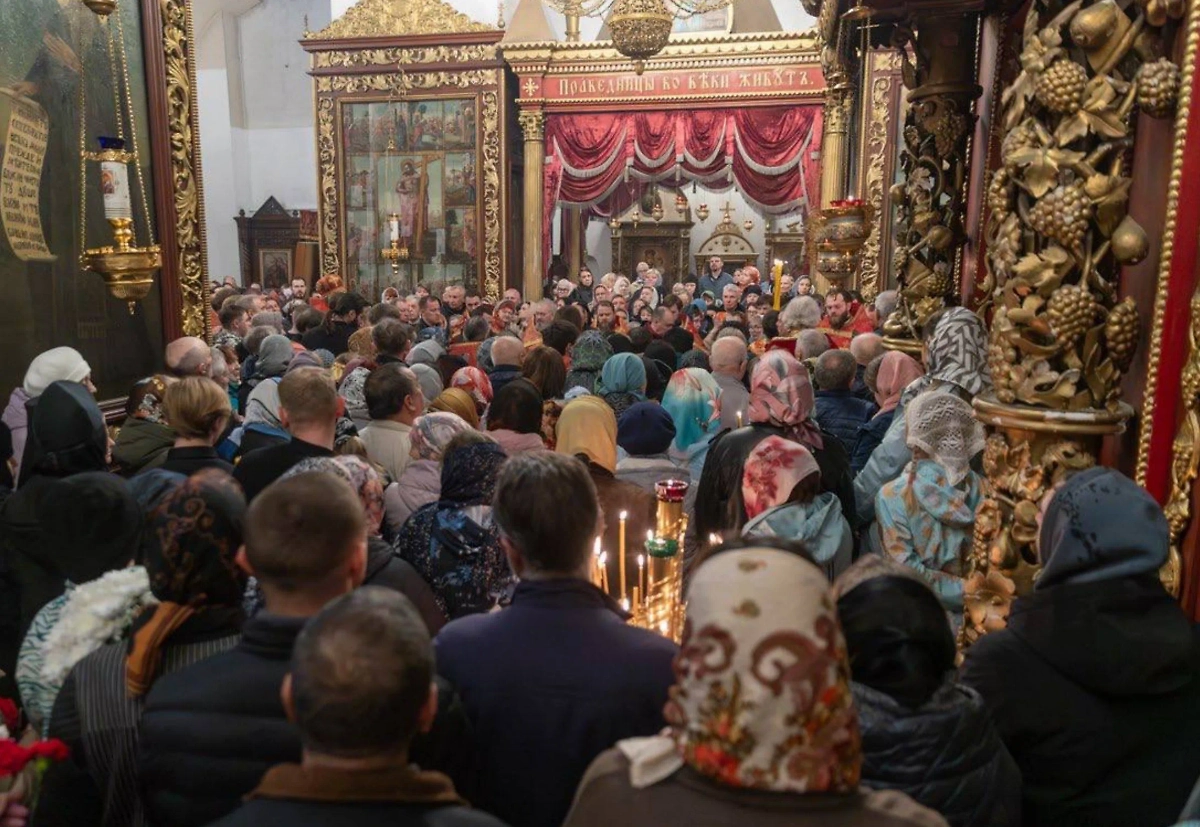 Отпевание отца Антония Савченко. Фото © пресс-служба губернатора Псковской области Михаила Ведерникова