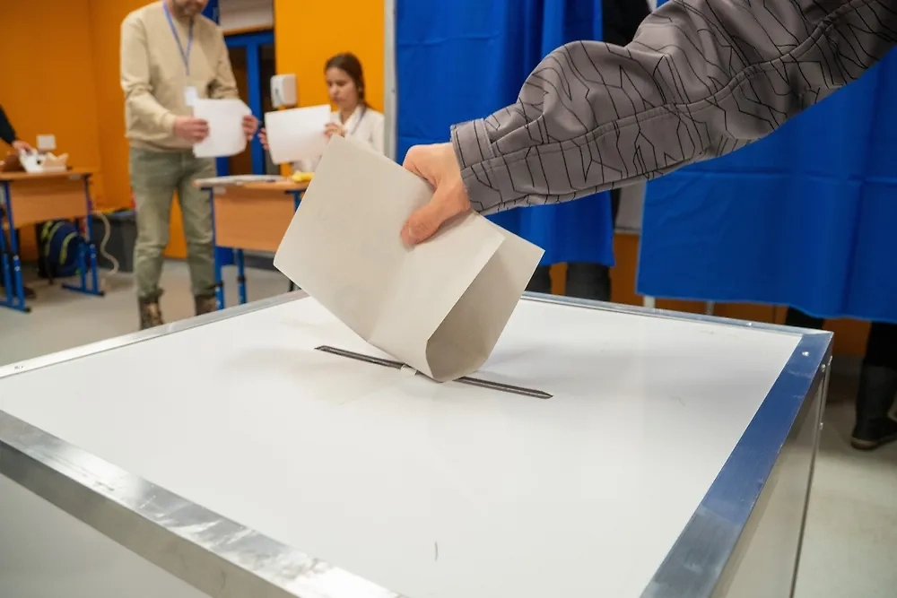 Обложка © Shutterstock / FOTODOM / Bogdan Totoran