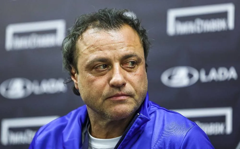 Ролан Гусев. Обложка © ТАСС / Сергей Савостьянов