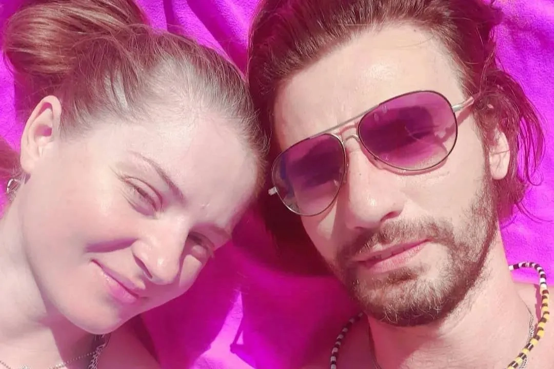 Наталья Маурер и Артём Маурер. Обложка © Instagram (признан экстремистской организацией и запрещён на территории Российской Федерации) / natasha_boska