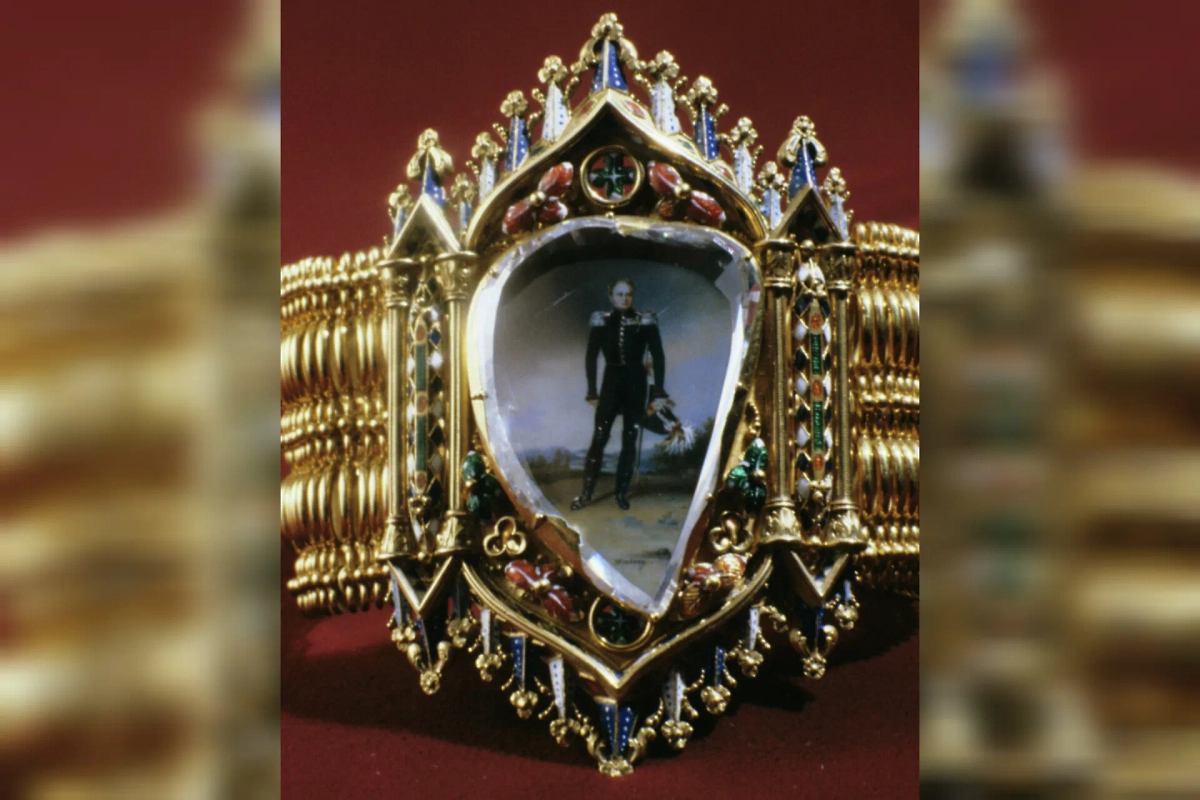 Иногда алмазы бывают такими прозрачными, что становятся похожими на стекло. Очень дорогое стекло. Фото © РИА «Новости» / Юрий Сомов