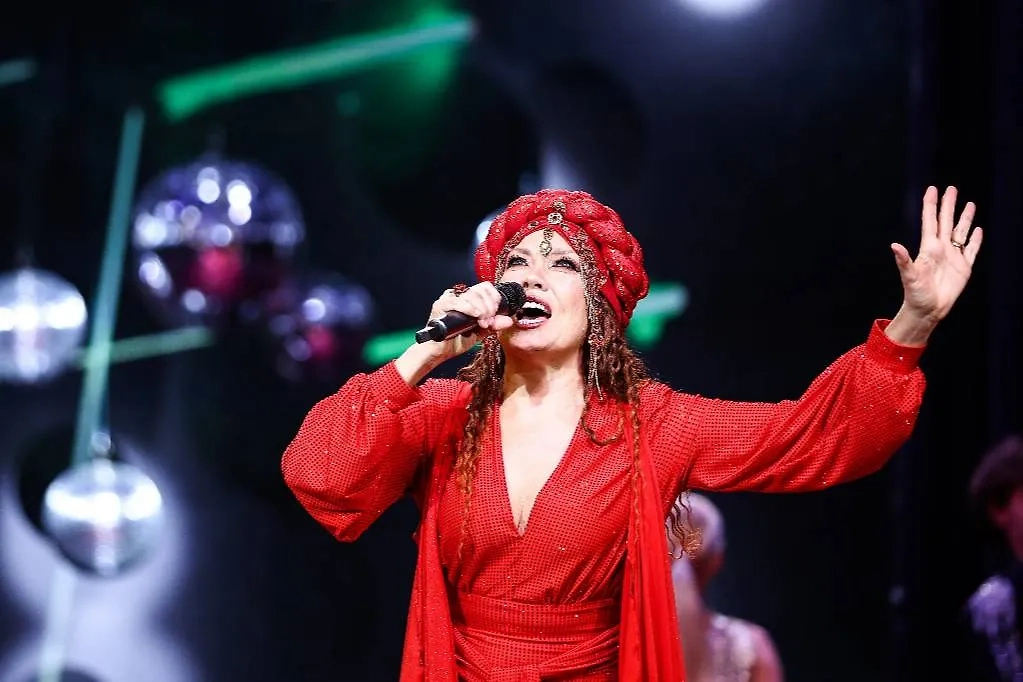 Певица Азиза. Обложка © ТАСС / Егор Алеев