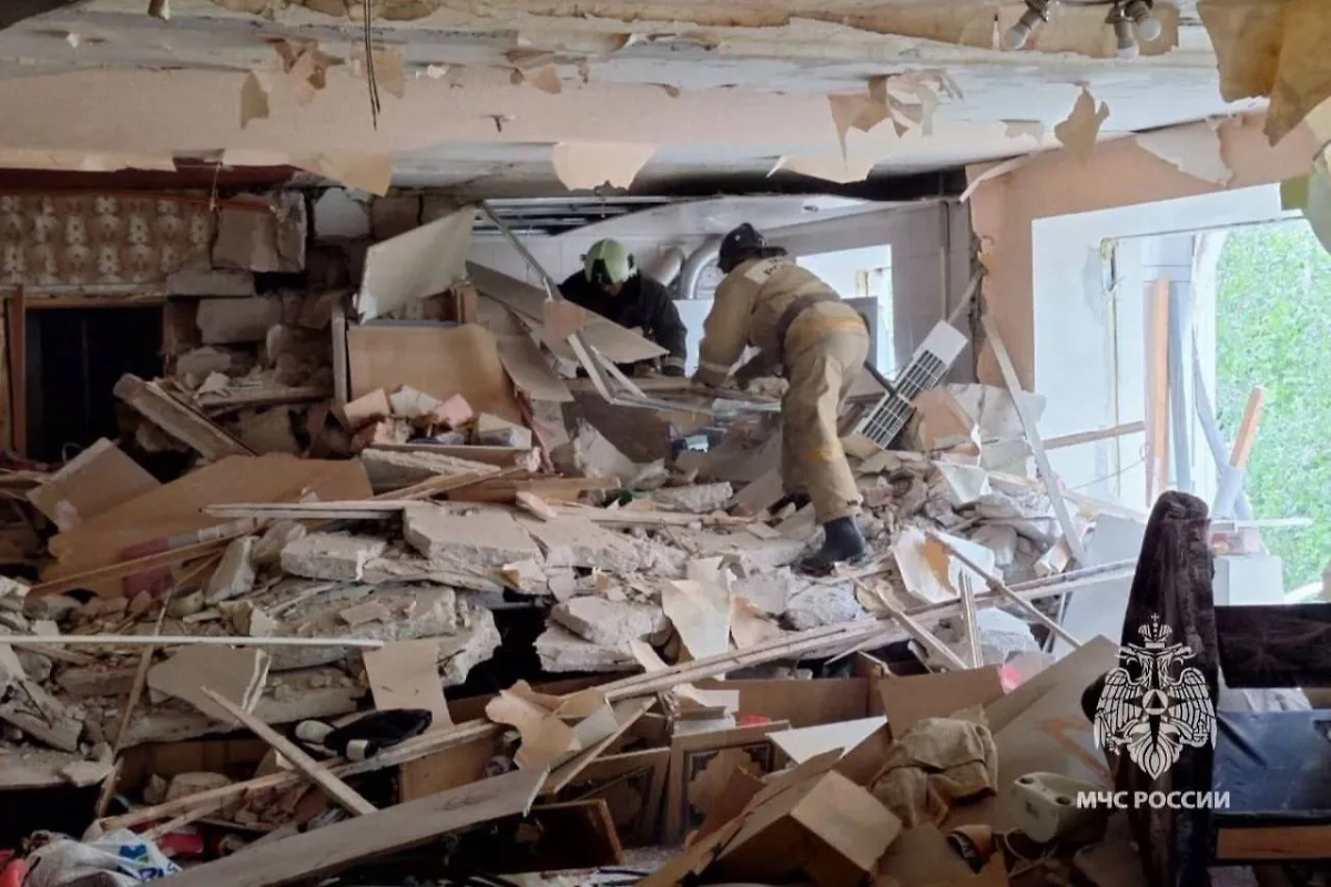 Взрыв бытового газа в Донецке. Фото © VK / МЧС ДНР