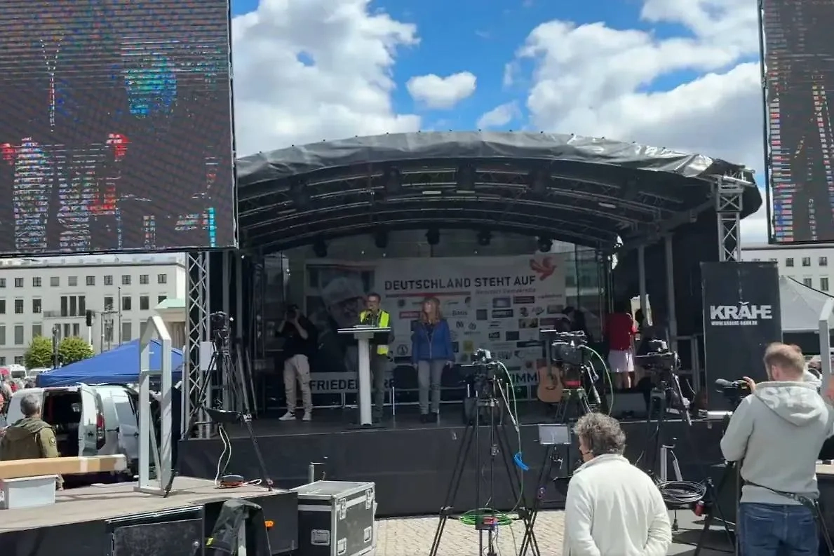 Обложка © X / COMPACTMagazin