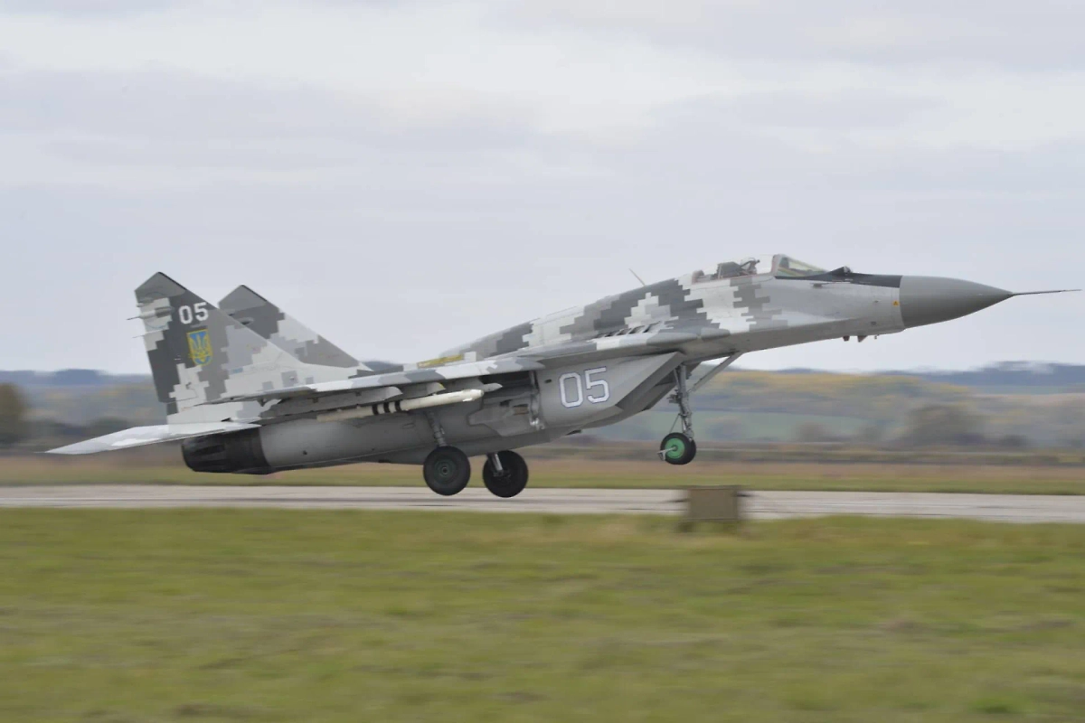 Обложка © Wikipedia / Tech. Sgt. Charles Vaughn.