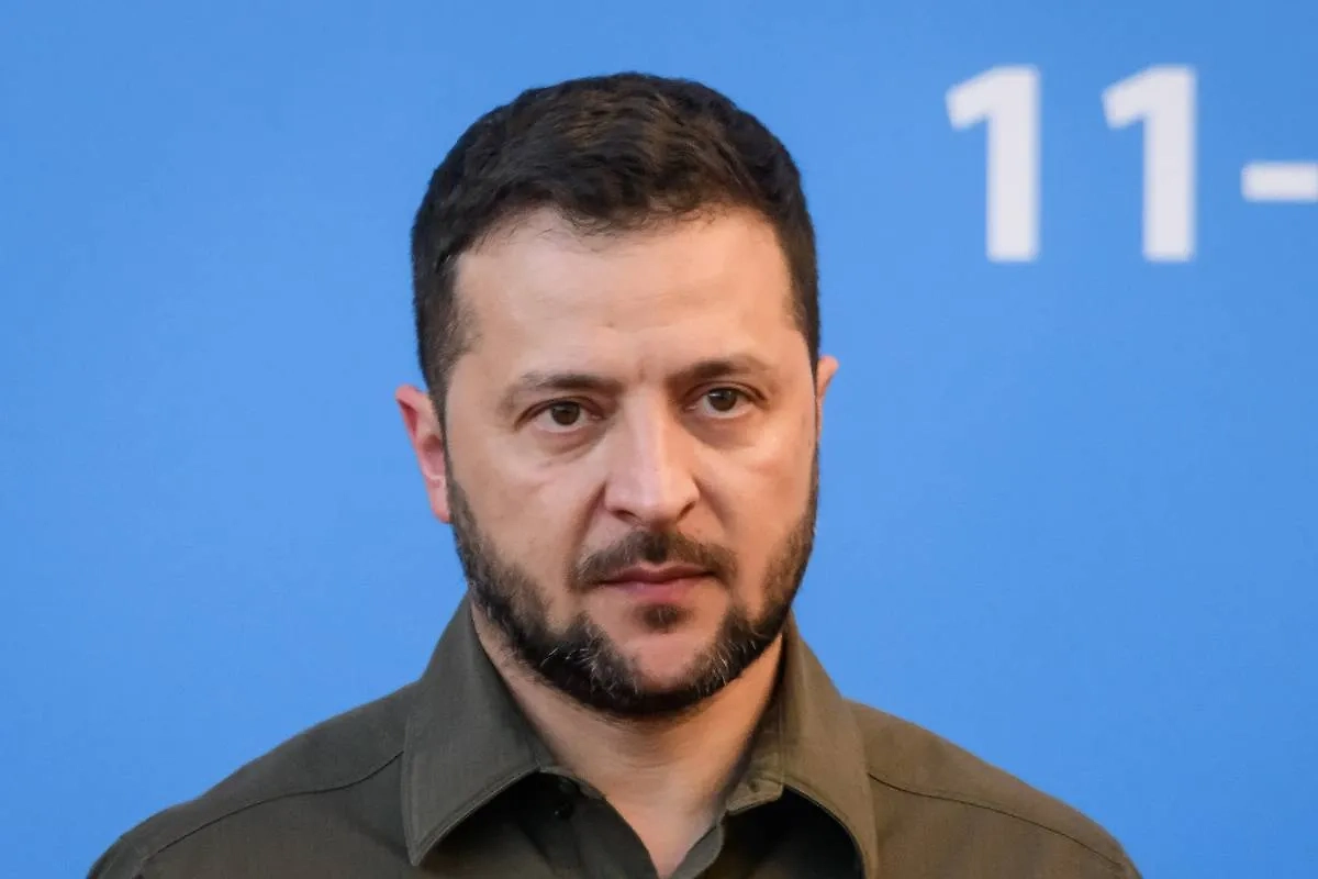 Владимир Зеленский. Обложка © Shutterstock / FOTODOM / Gints Ivuskans