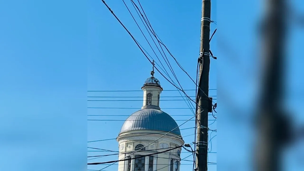 Купол полностью сгорел, а крест — уцелел. Фото © VK / Газета «Районные будни. Кимовский район»