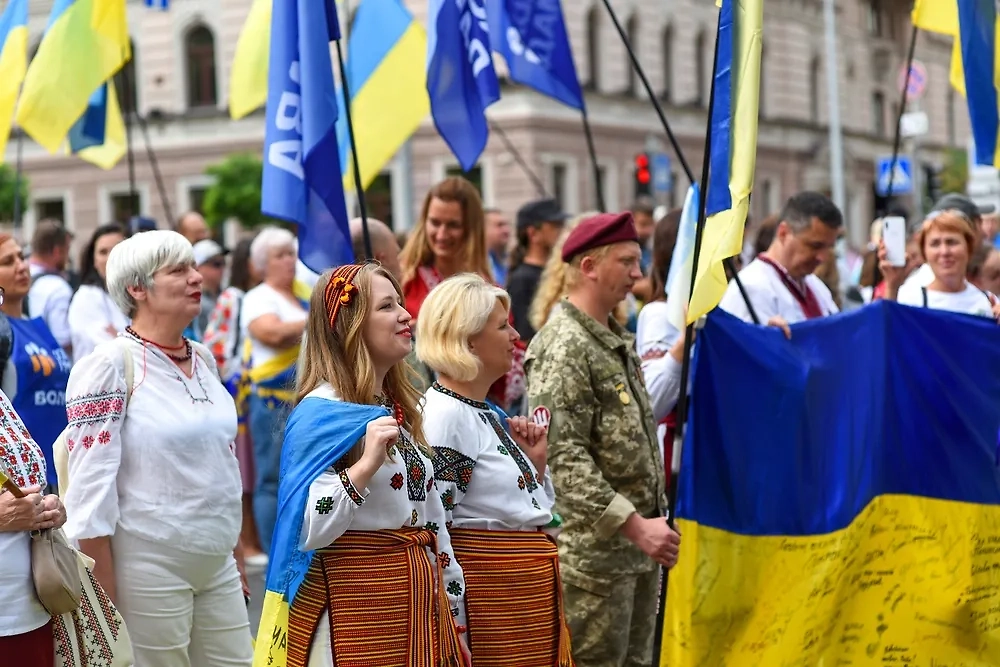 Обложка © Shutterstock / FOTODOM / TetiBond