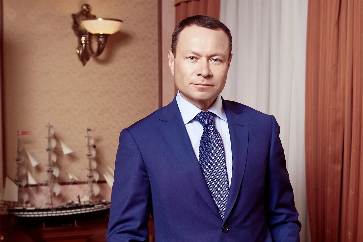 Владимир Николаев. Обложка © Фонд Владимира Николаева