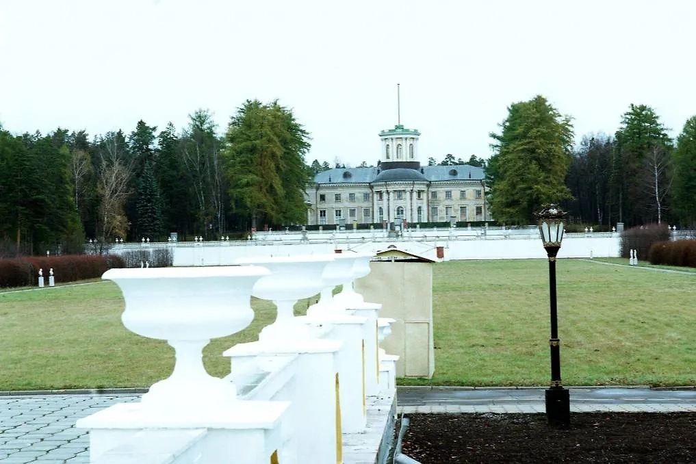 Санаторий «Архангельское» размещён в корпусах одноимённой усадьбы. Фото © ТАСС / Роман Денисов 