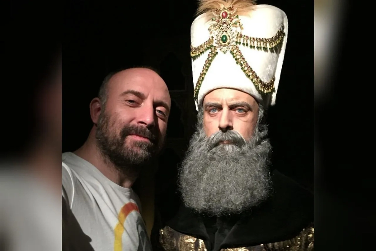 Халит Эргенч снялся во множестве турецких фильмов и сериалов. Фото © Instagram (признан экстремистской организацией и запрещён на территории Российской Федерации)/ halitergencresmi