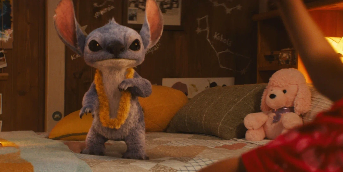 Ремейк «Лило и Стича» заставит по-новому взглянуть на ставшую классической историю. Фото © Кадр из фильма «Лило и Стич», режиссёр Дин Флейшер-Кэмп, сценарист Chris Kekaniokalani Bright и др. / Kinopoisk