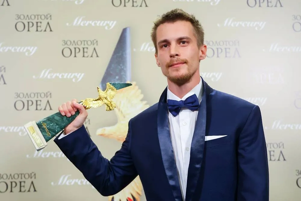 Иван Янковский — представитель славной артистической династии. Вокруг него одни актёры. Фото © ТАСС / Вячеслав Прокофьев