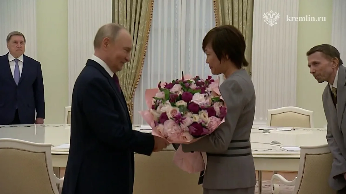 Вдова Акиэ Абэ на встрече с Путиным в Кремле. Обложка ©  Telegram /Кремль. Новости