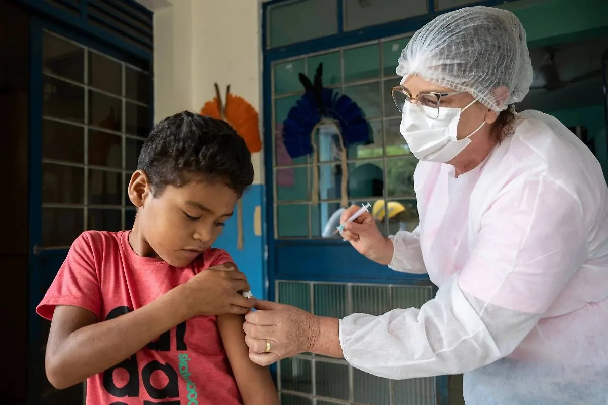 Вакцинация в Бразилии. Фото © Shutterstock / FOTODOM / Isaac Fontana