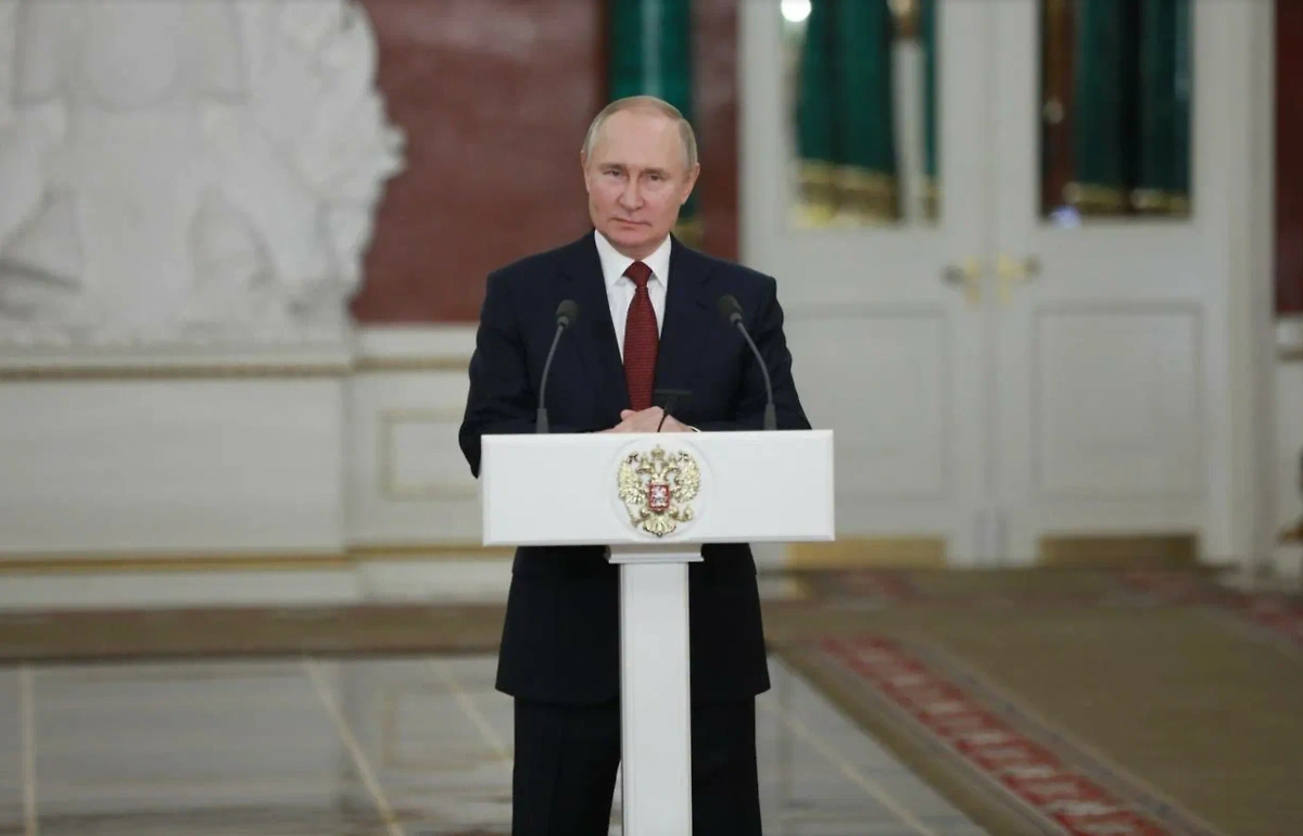 Владимир Путин. Обложка © Life.ru