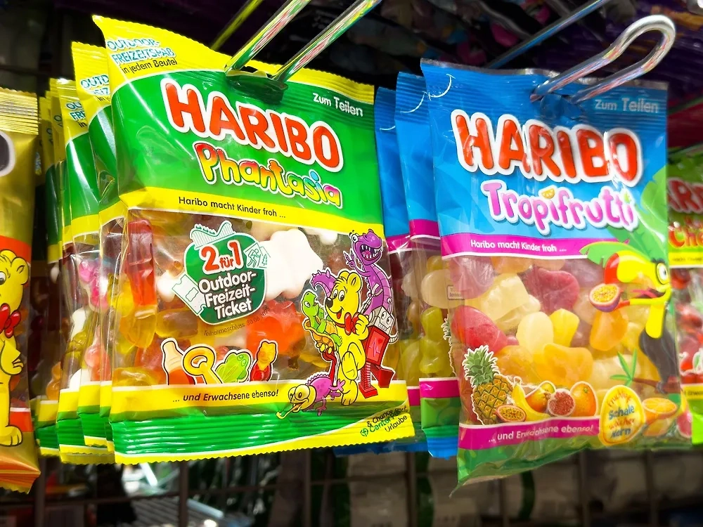 Обложка © Shutterstock / FOTODOM / HelgaQ