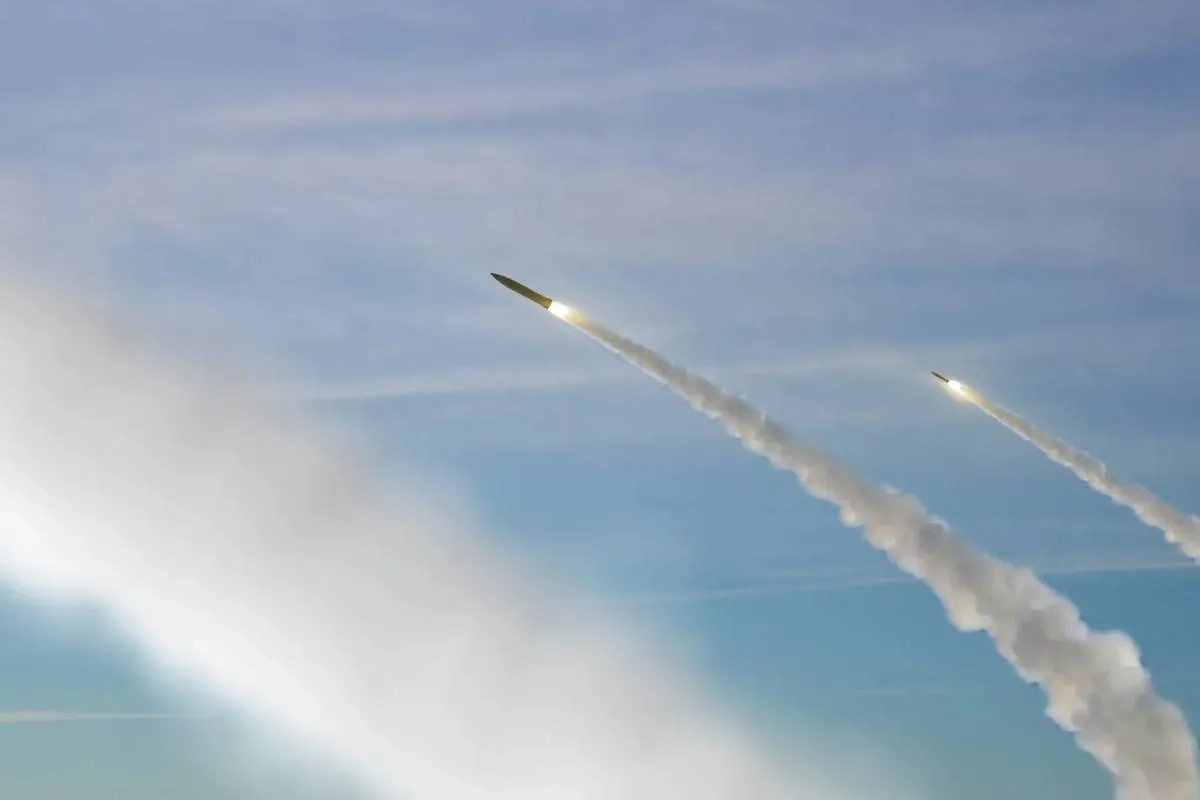 Обложка © Shutterstock / FOTODOM / Anelo