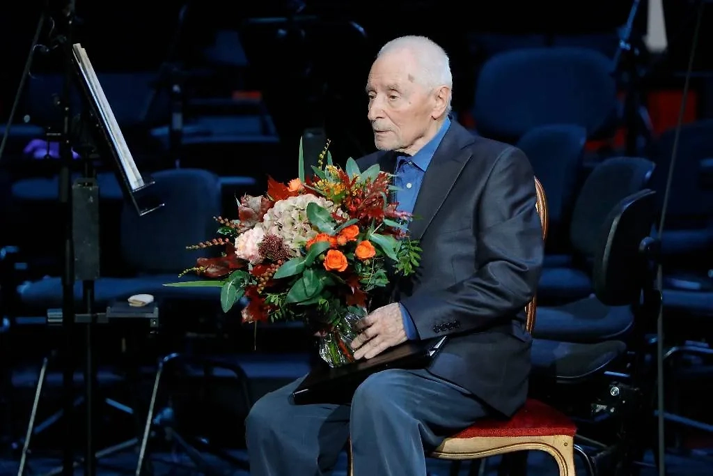 Юрий Григорович. Обложка © ТАСС / Михаил Джапаридзе