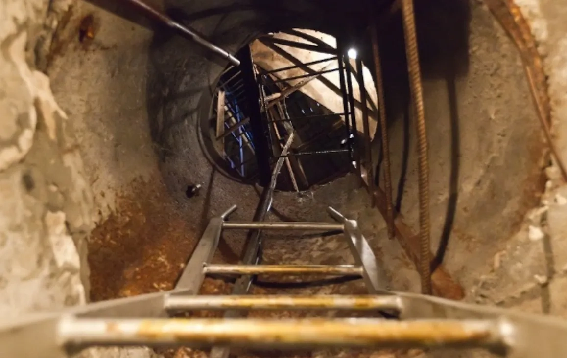 Внутри монумента «Родина-мать зовёт!». Фото © livejournal / sergeydolya