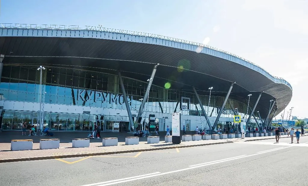 Обложка © Shutterstock / FOTODOM / BUTENKOV ALEKSEI