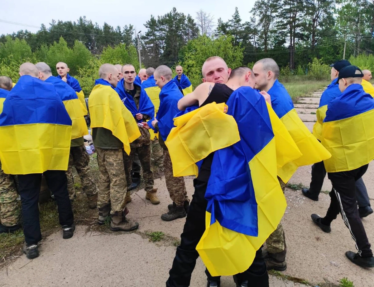 Пленные бойцы ВСУ. Обложка © president.gov.ua