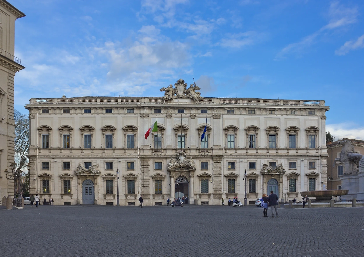 Обложка © Shutterstock / FOTODOM / Walencienne