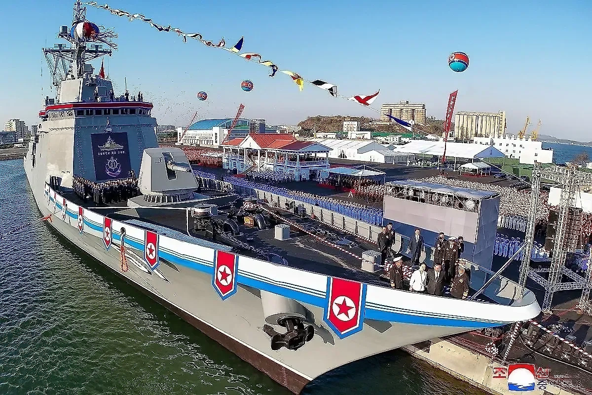 Новый эсминец КНДР. Обложка © ЦТАК