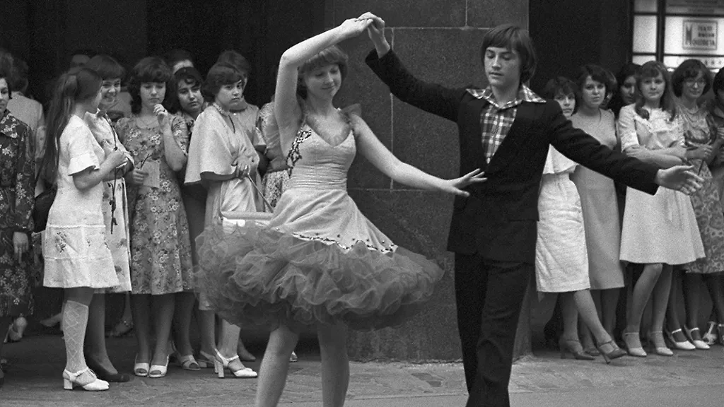 1978 г. Прощальный вальс выпускников. Фото © ТАСС / Юрий Лизунов, Николай Малышев