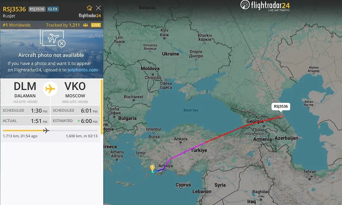 Самолёт «РусДжет» подал сигнал бедствия в Грузии по пути в Россию. Фото © FlightRadar24