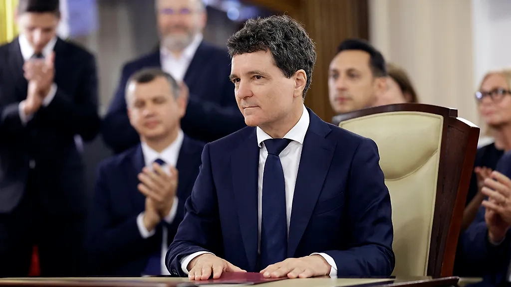 Никушор Дан. Обложка © ТАСС / ROBERT GHEMENT