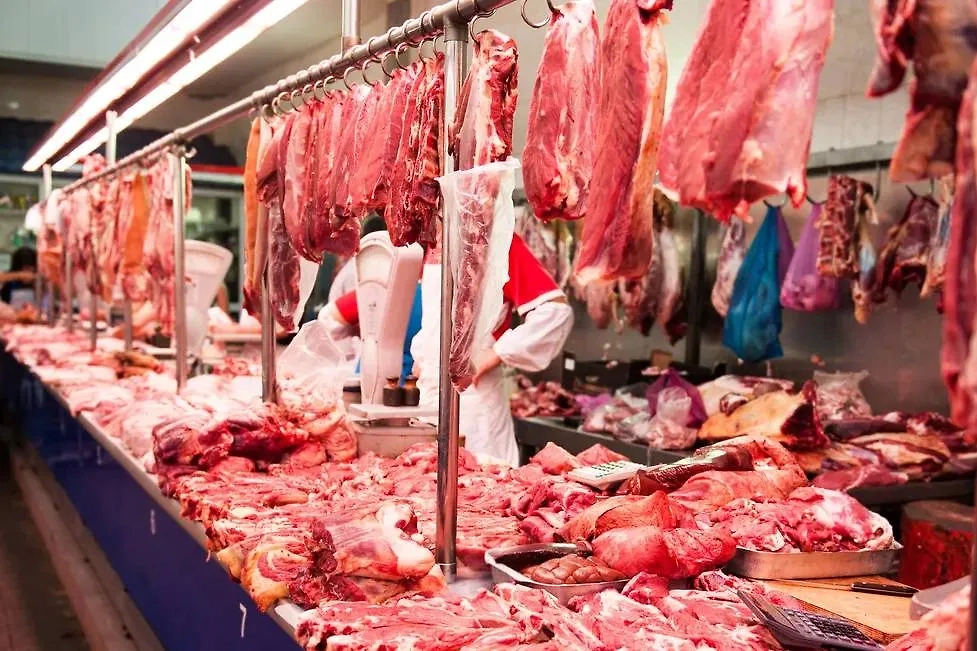 Мясной рынок. Обложка © Shutterstock / FOTODOM / Elena Pominova