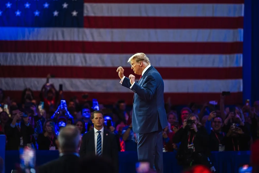 Обложка © Shutterstock / FOTODOM / Jonah Elkowitz