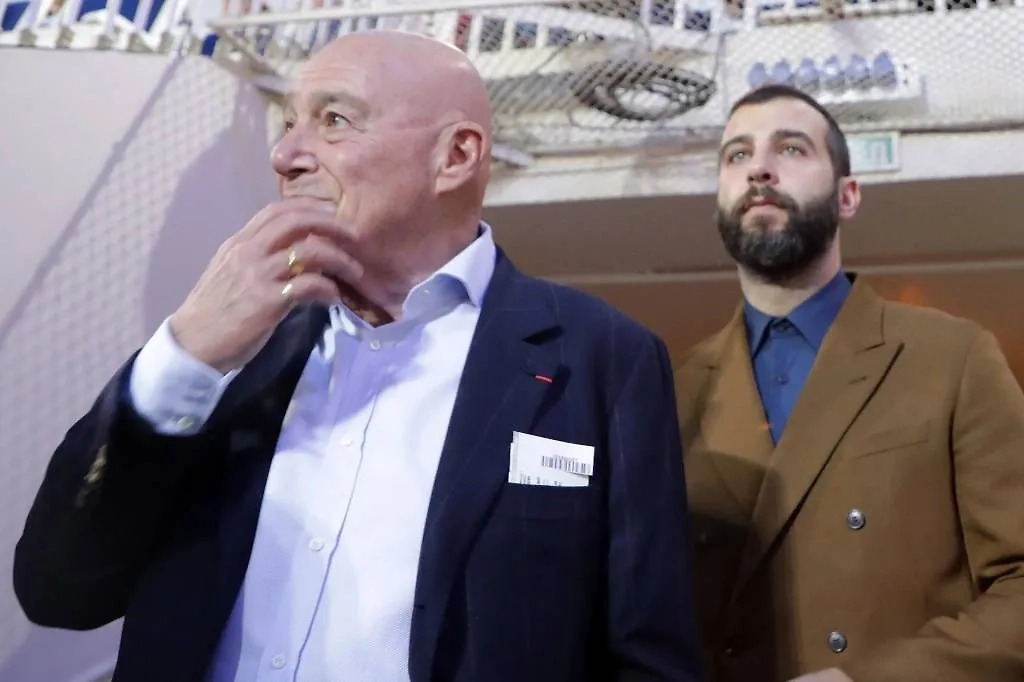 Владимир Познер и Иван Ургант. Обложка © ТАСС / Вячеслав Прокофьев