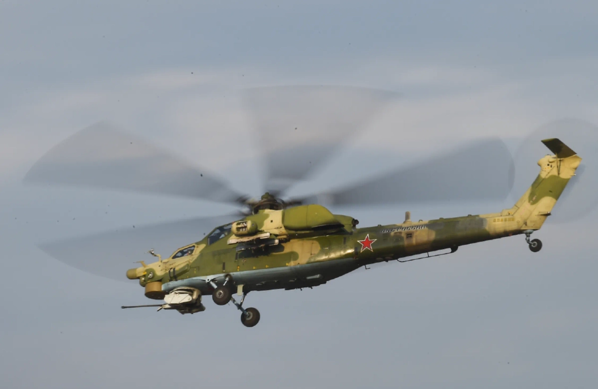 Военная техника. Обложка © Миноброны России