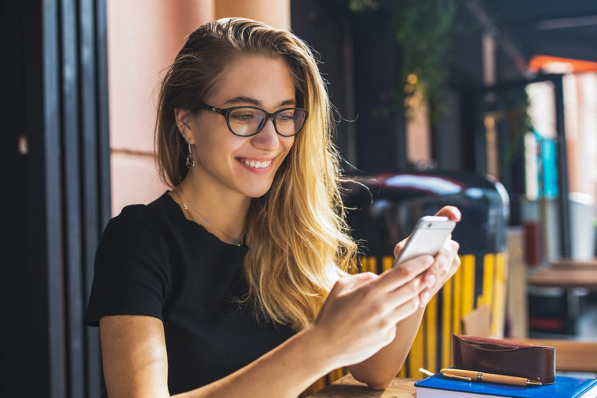 В России выпустят приложение, соединяющее все электронные сервисы. Обложка © Shutterstock / FOTODOM / ZoFot